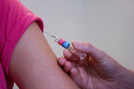 vaccination-1215279_1280.jpg